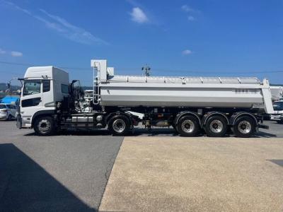 R5 UD トラクタ／R5 東邦 ダンプセミトレーラ　セット