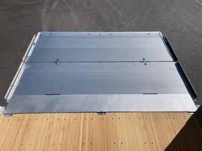 R7　三菱　ウイング　格納PG付