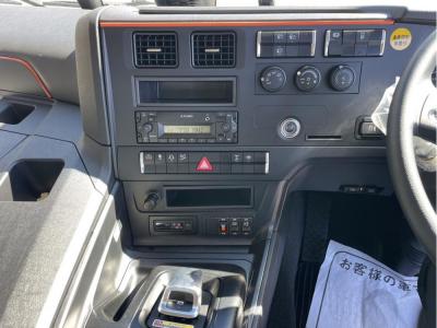 R7　三菱　ウイング