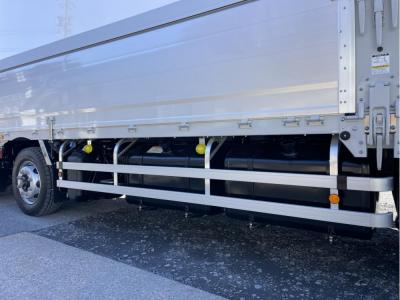 R7　三菱　ウイング