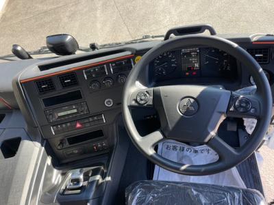 R7　三菱　ウイング