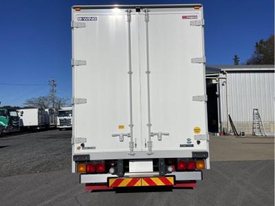 R7　三菱　ウイング