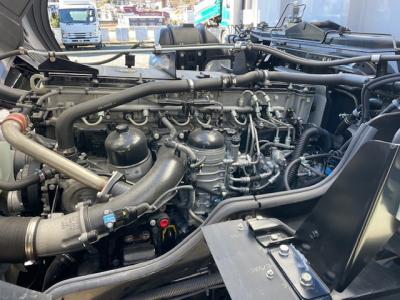 R7　三菱　ウイング