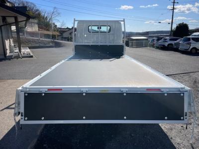 R7　三菱　2ｔ平ボデー