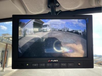 R7　三菱　2ｔ平ボデー