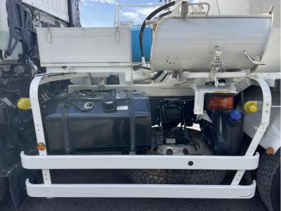 R6　いすゞ　コンクリートミキサー車