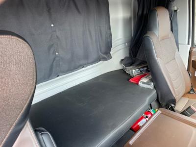 R6　いすゞ　コンクリートミキサー車