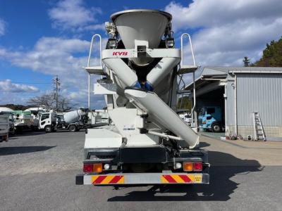 R6　いすゞ　コンクリートミキサー車