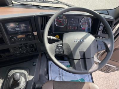 R6　いすゞ　コンクリートミキサー車