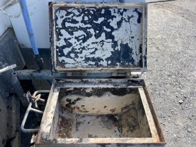 R6　いすゞ　コンクリートミキサー車