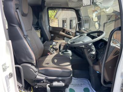 R6　いすゞ　コンクリートミキサー車