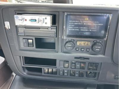 R6　いすゞ　コンクリートミキサー車