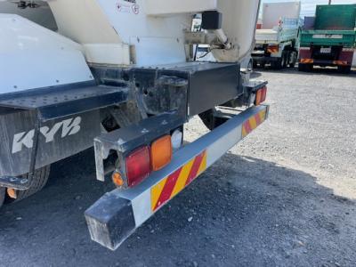 R6　いすゞ　コンクリートミキサー車