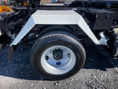 R7　三菱　脱着装置付コンテナ専用車