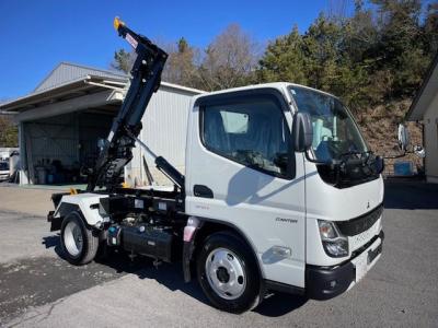 R7　三菱　脱着装置付コンテナ専用車