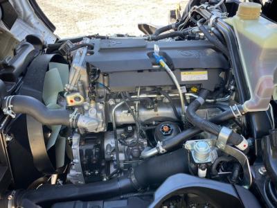 R7　三菱　脱着装置付コンテナ専用車