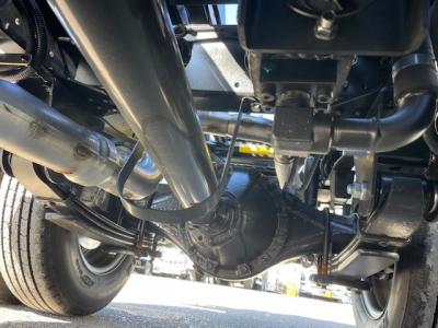 R7　三菱　脱着装置付コンテナ専用車